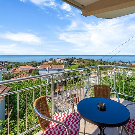 Villa Katharina Utjeha Bagian luar foto